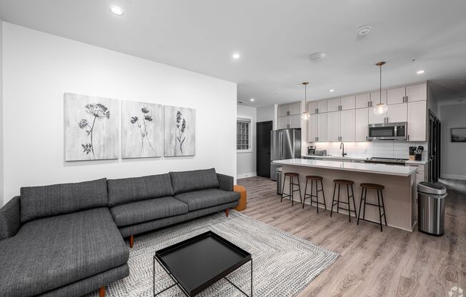 1 bed, 1 bath, 120 sqft, $1,325