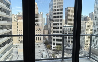 11 W GRAND