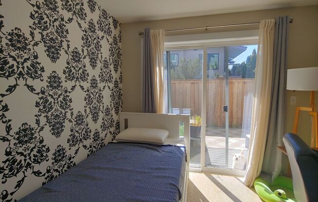 Well-appointed townhome in the heart of Ballard! 3 Bedrooms with Garage Parking!