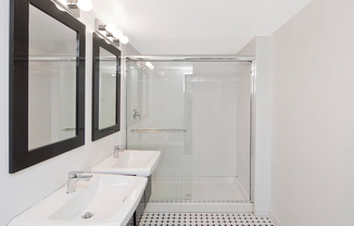 2 beds, 1 bath, $5,000, Unit 3F