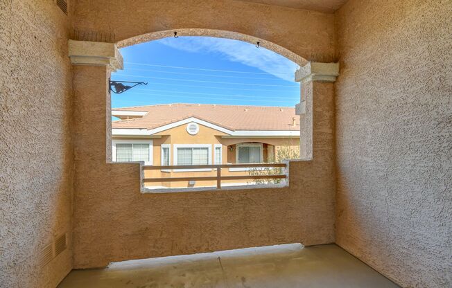 2 beds, 2 baths, $1,600, Unit 823