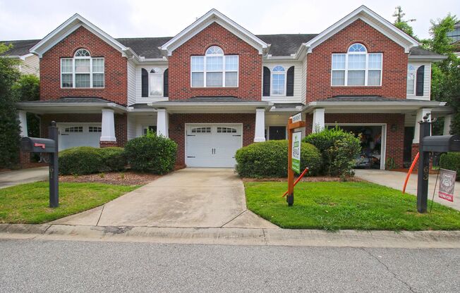 3 Bedroom. 2.5 Bathroom Townhome in Pennington Square