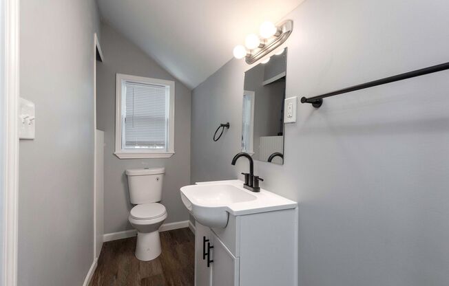 Studio, 1 bath, 200 sqft, $995, Unit #5