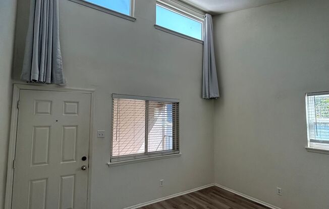 1 bed, 1 bath, 504 sqft, $1,450, Unit Unit 8