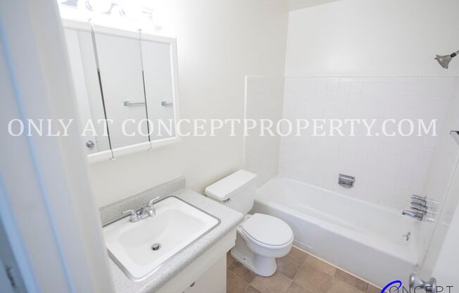 2 beds, 1 bath, 790 sqft, $1,299, Unit 02