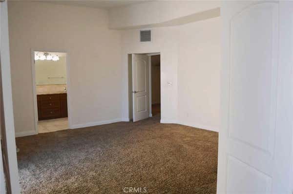 3 beds, 4 baths, 3,281 sqft, $6,000