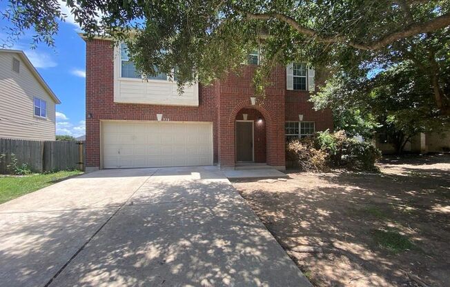 Wonderful open floor plan with TONS of room!!