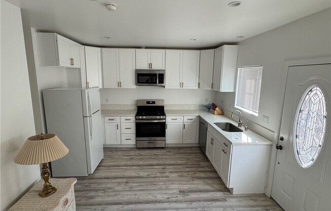 20727 STEPHANIE DR
