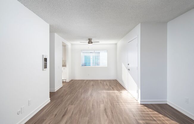 1 bed, 1 bath, 824 sqft, $2,595, Unit 213