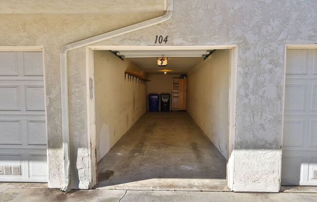 2 beds, 2 baths, $2,900, Unit Apt 104