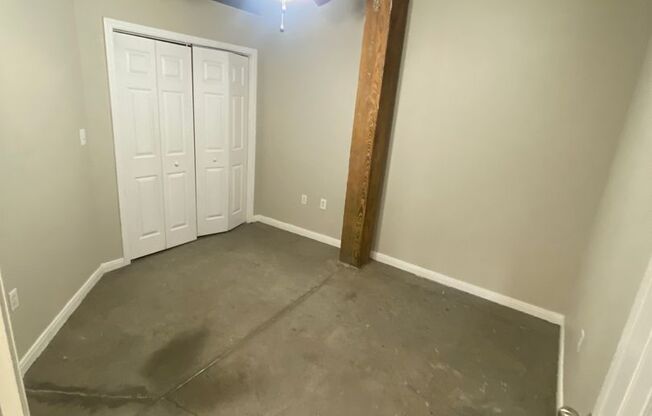 2 beds, 1 bath, 1,000 sqft, $1,095, Unit 605