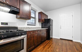 7525-33 S. Kingston Avenue