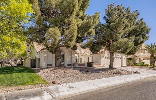 2224 Bear Valley Street - 4 bedrooms , 2.5 bathrooms, 2626 SQFT