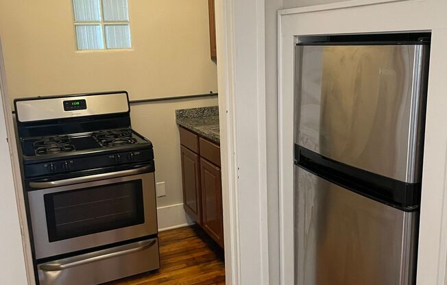 Ingersoll Flats - Urban Living!