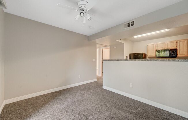 3 beds, 2 baths, $1,495, Unit # 2065