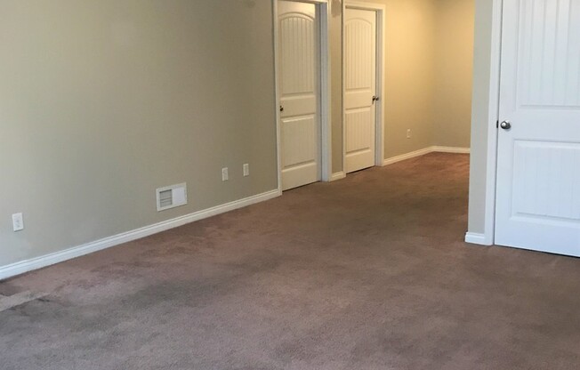 1 bed, 1 bath, 822 sqft, $775, Unit C10