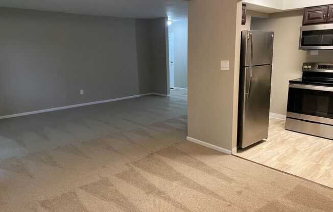 2 beds, 1 bath, 925 sqft, $1,485, Unit 75A