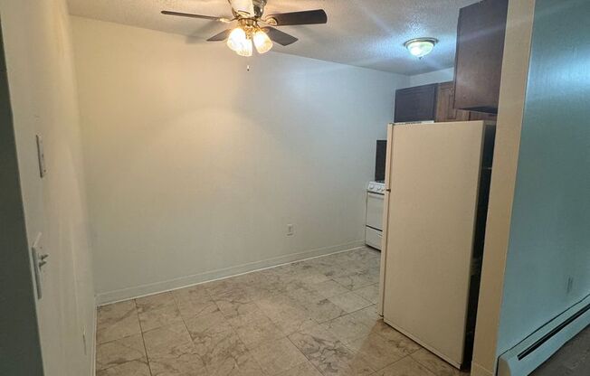 1 bed, 1 bath, 633 sqft, $1,200