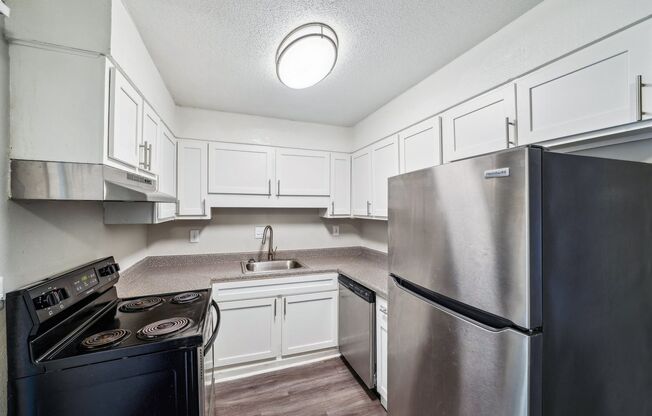 3 beds, 2 baths, 1,400 sqft, $1,425, Unit 736-C