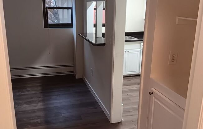 Bay Ridge Court (Cobblestone Court)