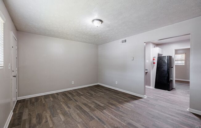 1 bed, 1 bath, 500 sqft, $995, Unit 77