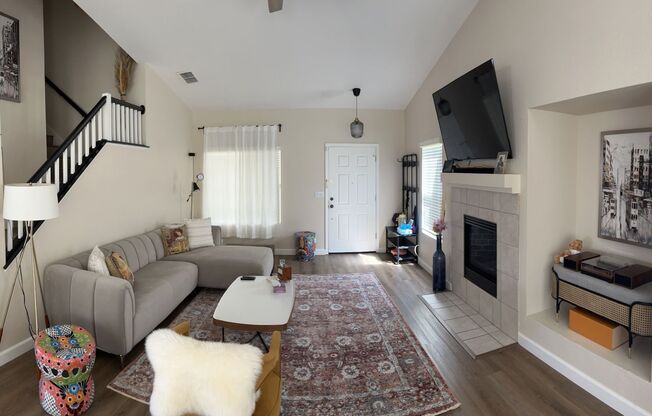 Natomas Park, spacious 3 bedroom with large back yard!