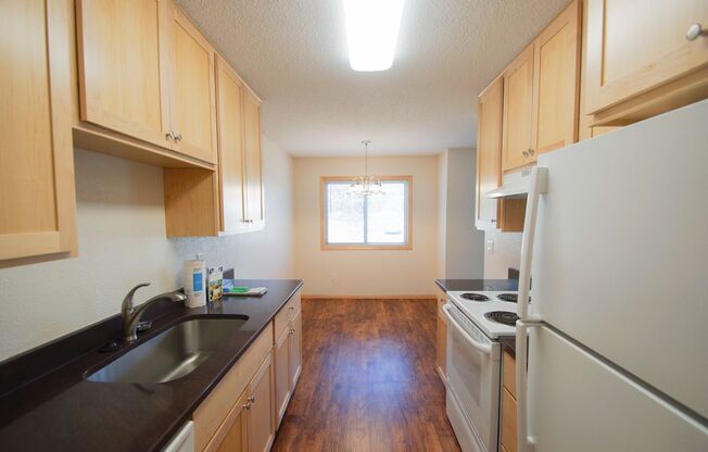 2 beds, 2 baths, 1,050 sqft, $1,724, Unit 205