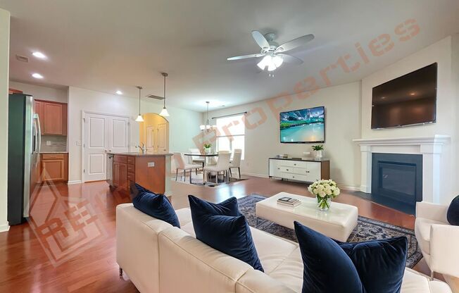 Great Location! 2 Story 3 Bedroom 1 Car-Garage End Unit Town Home with Community Pool  @ 55 James at Midtown, Apex, Available Jan 4, 2026!