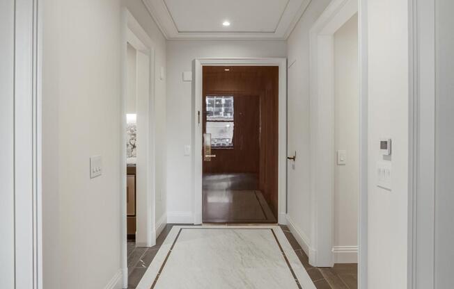 301 AVE 2031