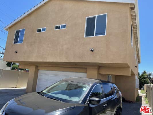 1045 E 20 ST