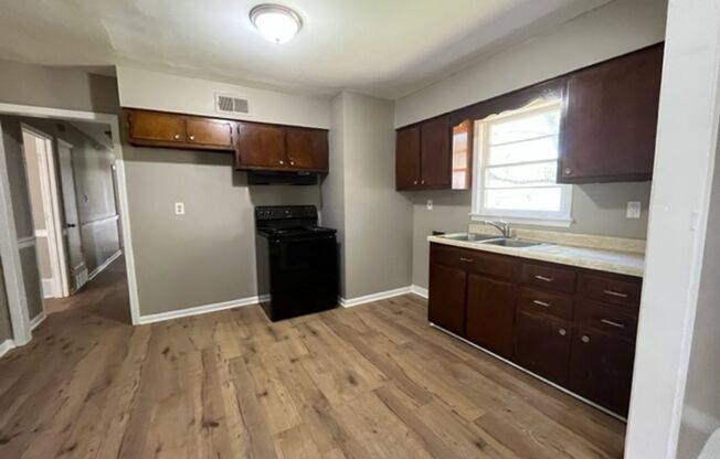 Renovated 4 Bedroom 1 Bath Home for Rent!