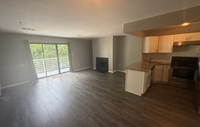 Fresh Paint and Updated Condo in Parkville MD!