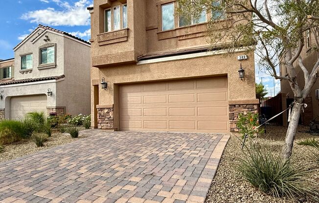 4 BED, 2.5 BATH, 2 CAR-GARAGE, TWO-STORY, SINGLE FAMILY HOME FOR RENT w/ COMMUNITY POOL & SPA