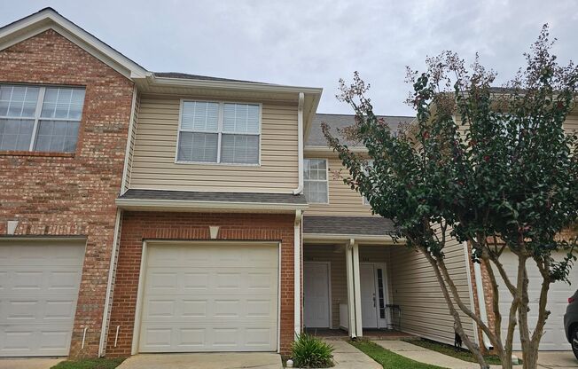 Townhome Off The Parkway With 1 Car Garage