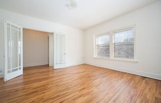 Studio, 1 bath, 550 sqft, $855, Unit 35-112