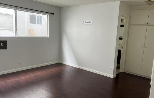 18555 Collins St. C27