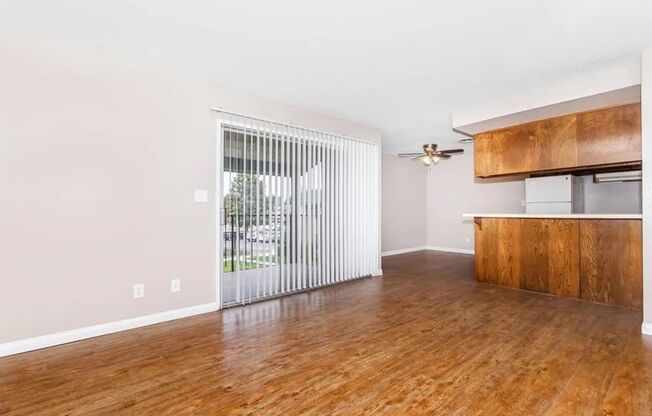 Raintree Garden Apartments