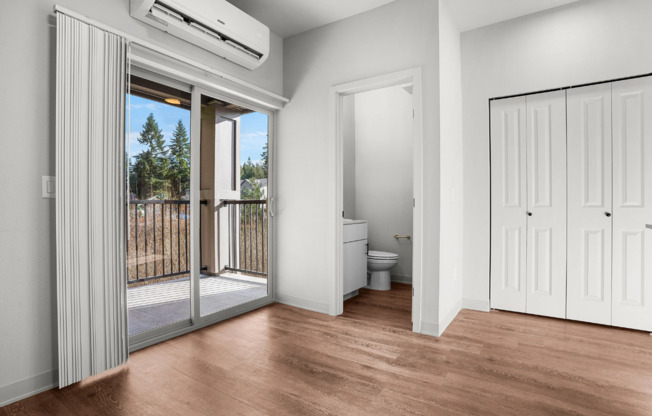 3 beds, 2 baths, 1,871 sqft, $2,880, Unit H-C