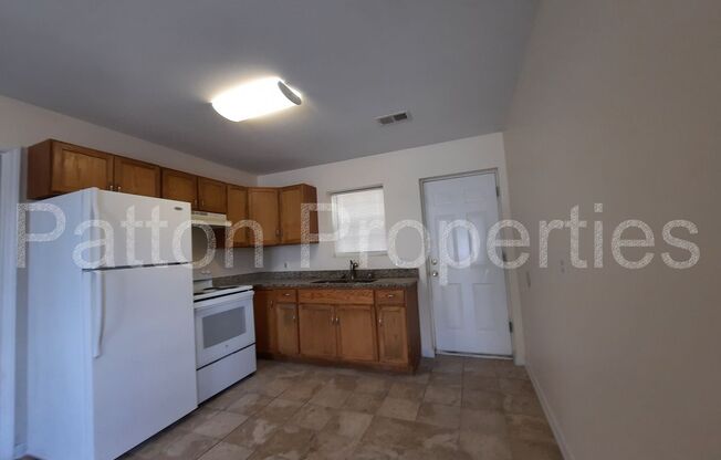 2 beds, 1 bath, 800 sqft, $825, Unit 929