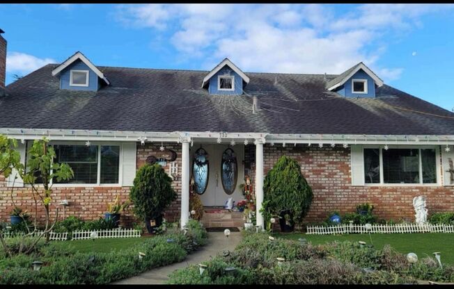 732 Clubhouse Drive