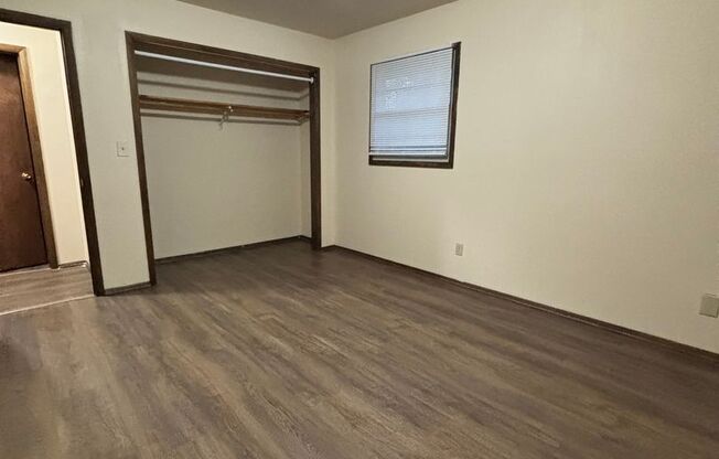 8554 W. Appleton Ave.