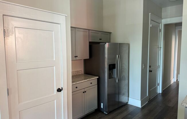 2 beds, 2 baths, 1,500 sqft, $1,700, Unit 125-A W Solomon St