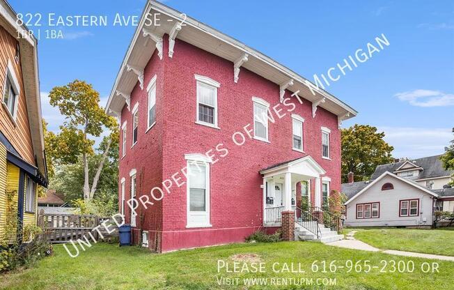822 Eastern Ave SE