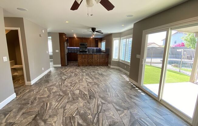 2757 E ROCK WREN RD