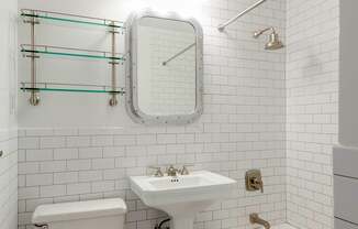 Studio, 1 bath, $4,100, Unit 2E