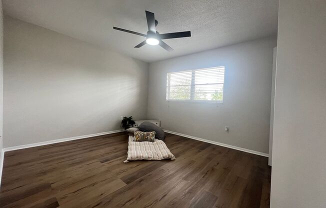 2 beds, 1 bath, 838 sqft, $1,999, Unit 64