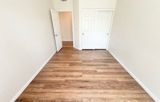 3 beds, 2 baths, $1,565, Unit Bldg K5