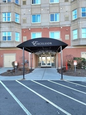 2 beds, 2 baths, 1,231 sqft, $3,250, Unit 214