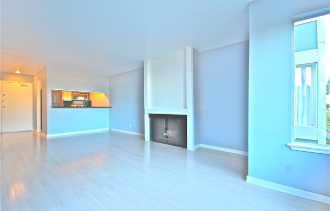 1 bed, 1 bath, $2,795, Unit # J-105