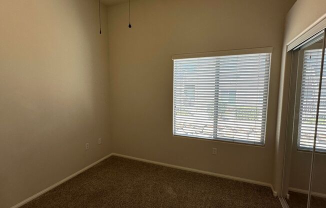 3 beds, 2 baths, $1,550, Unit # 2006